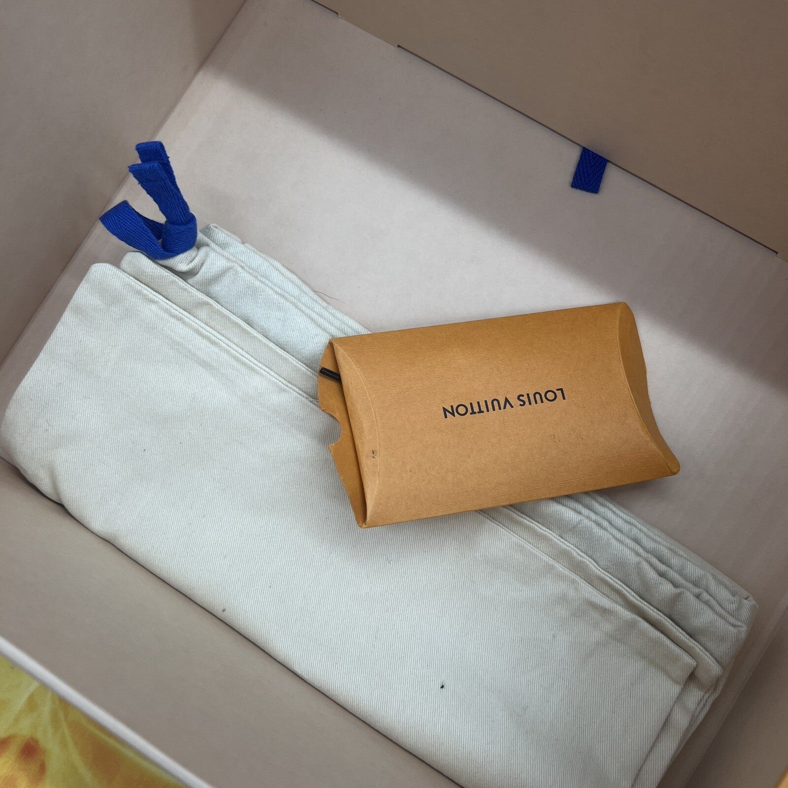 Louis Vuitton sprint sneaker Sz- 8LV 9 Men’s