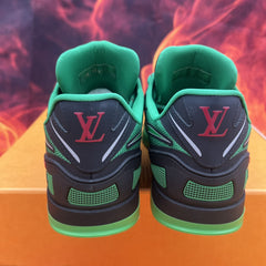 Louis Vuitton sprint sneaker Sz- 8LV 9 Men’s