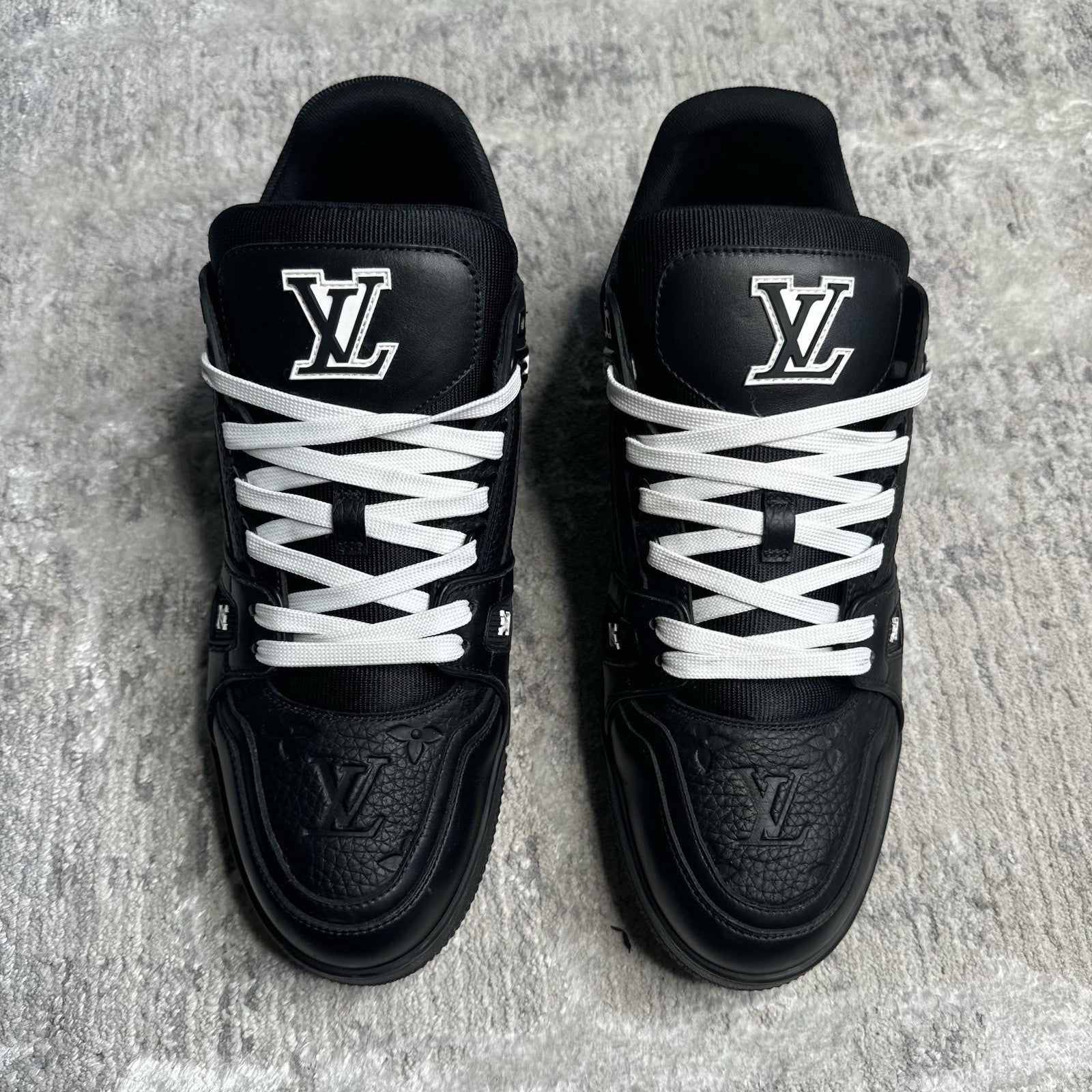Louis Vuitton Trainer Low ‘embossed Monogram’ Sz- 10LV