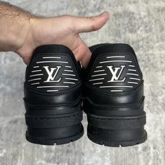 Louis Vuitton Trainer Low ‘embossed Monogram’ Sz- 8.5LV