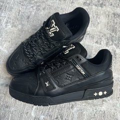 Louis Vuitton Trainer Low ‘embossed Monogram’ Sz- 8.5LV