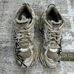 Balenciaga Runner Sneaker graffiti’ Sz- 10M/43EU
