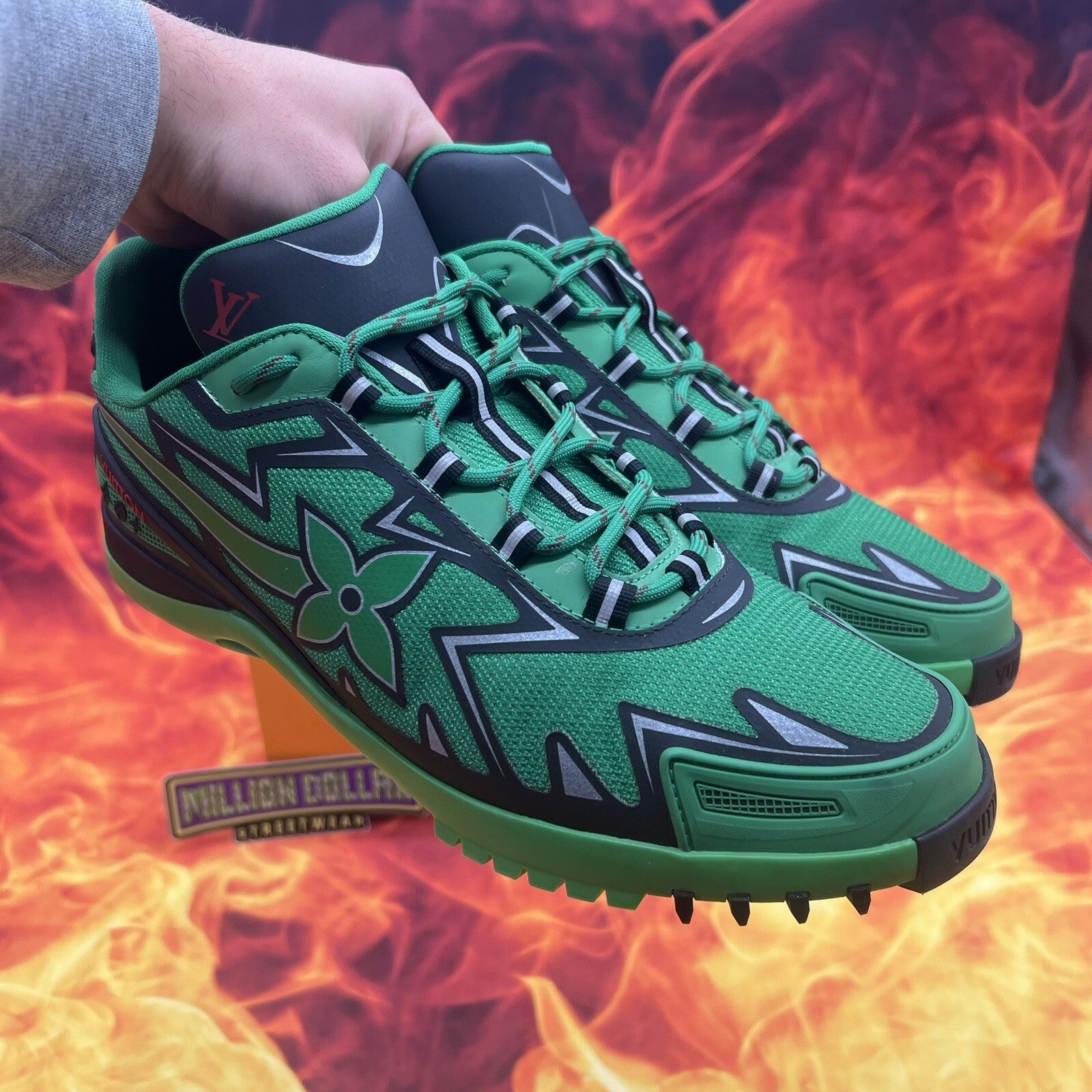 Louis Vuitton sprint sneaker Sz- 8LV 9 Men’s