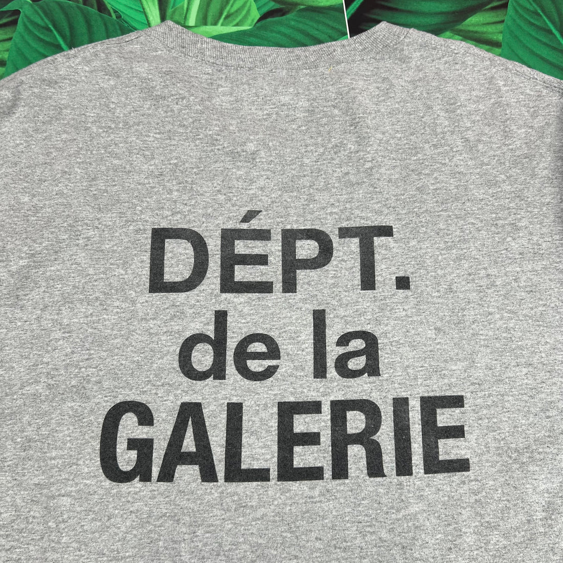 Gallery dept. French collector L/S tee- L