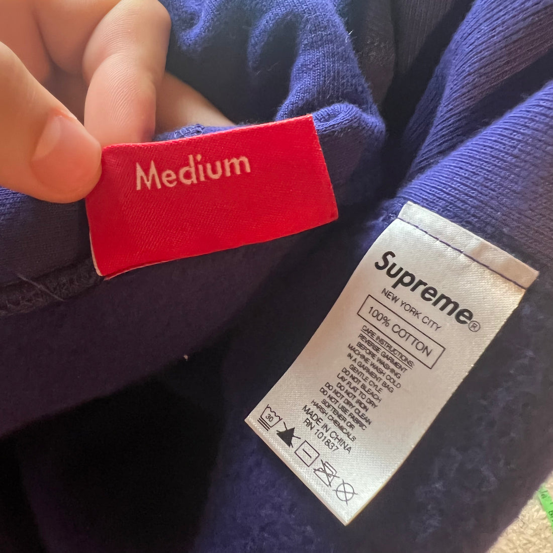 Supreme jewels hoodie- M