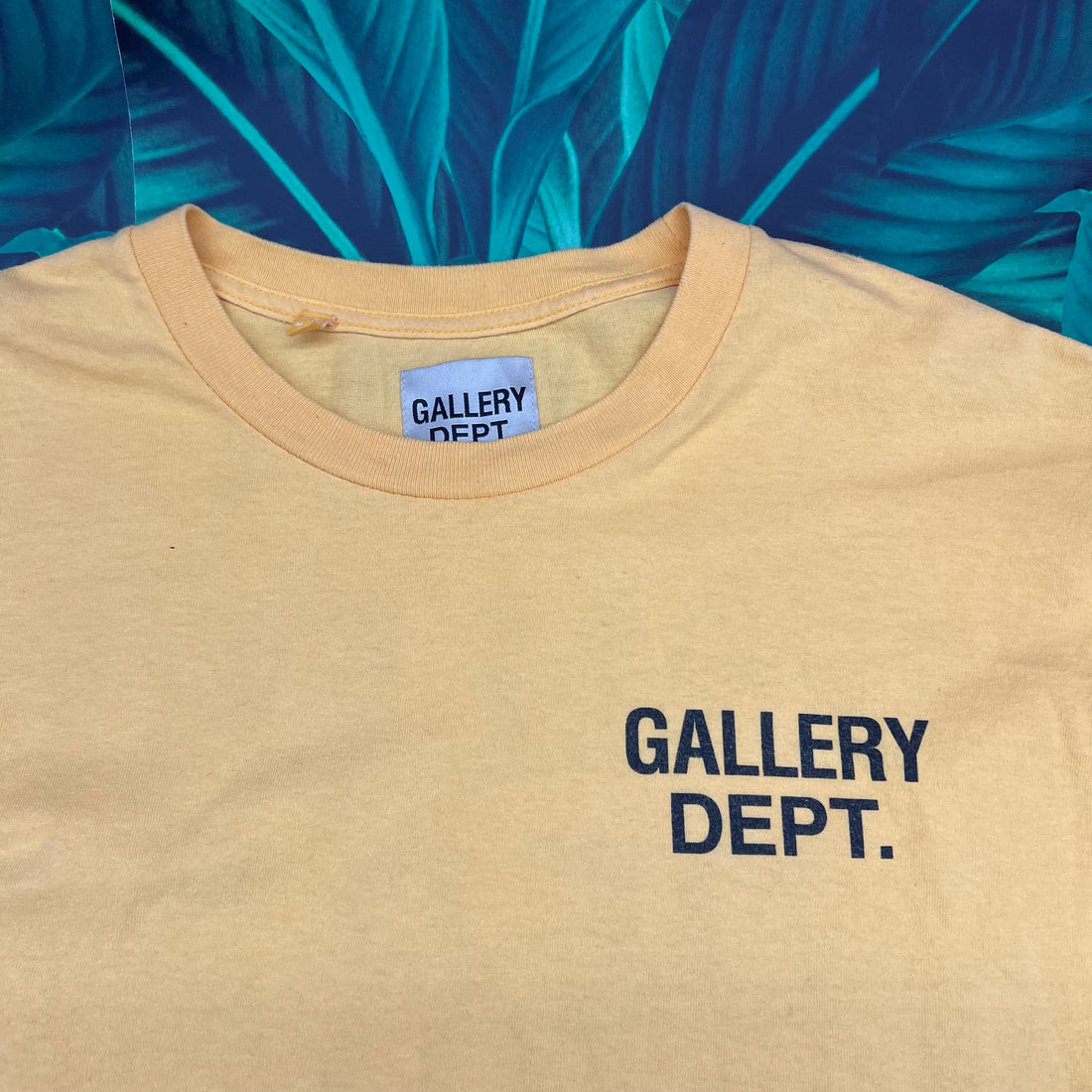 Gallery dept souvenir tee- XL