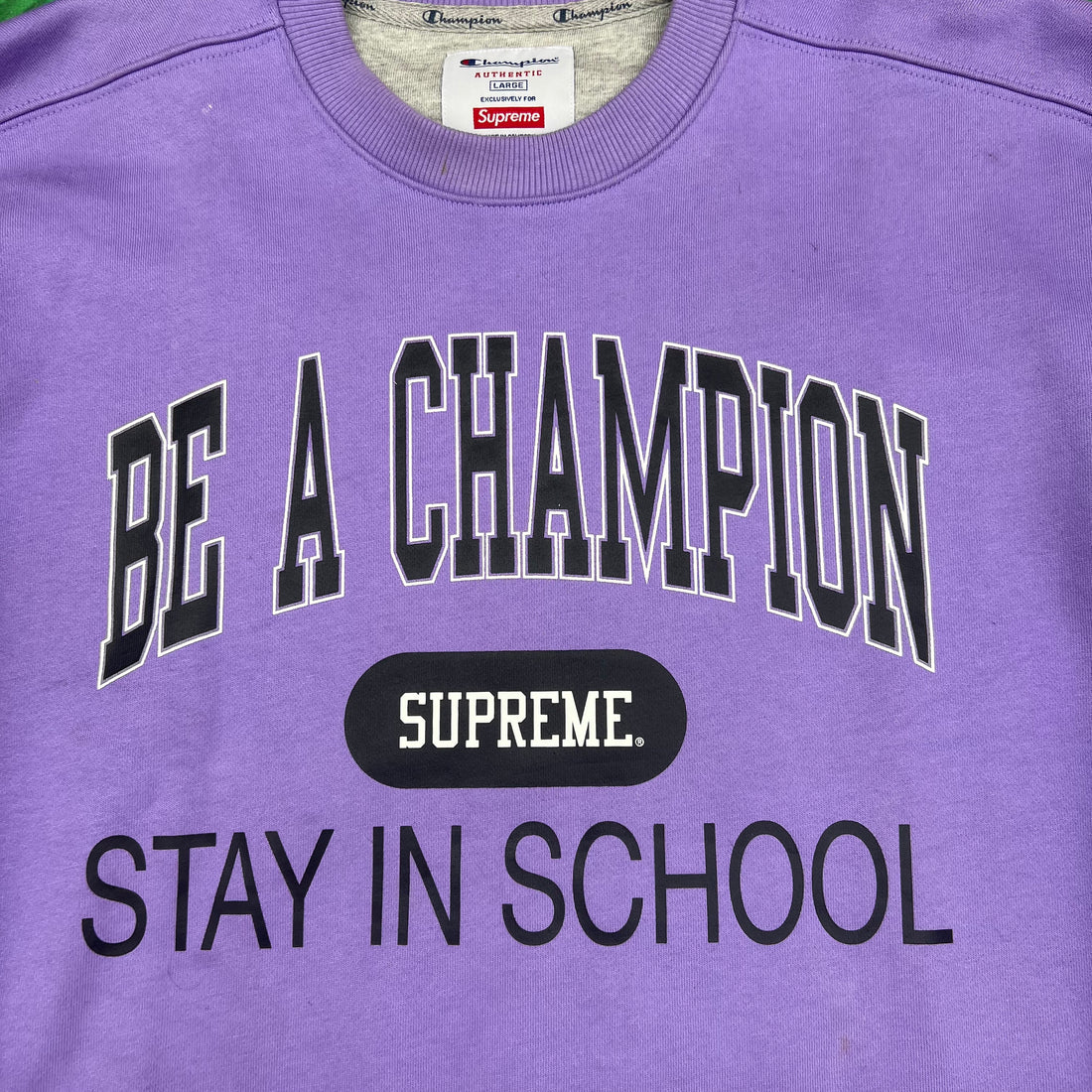 Supreme champion stay in school crewneck- L – Million Dollar