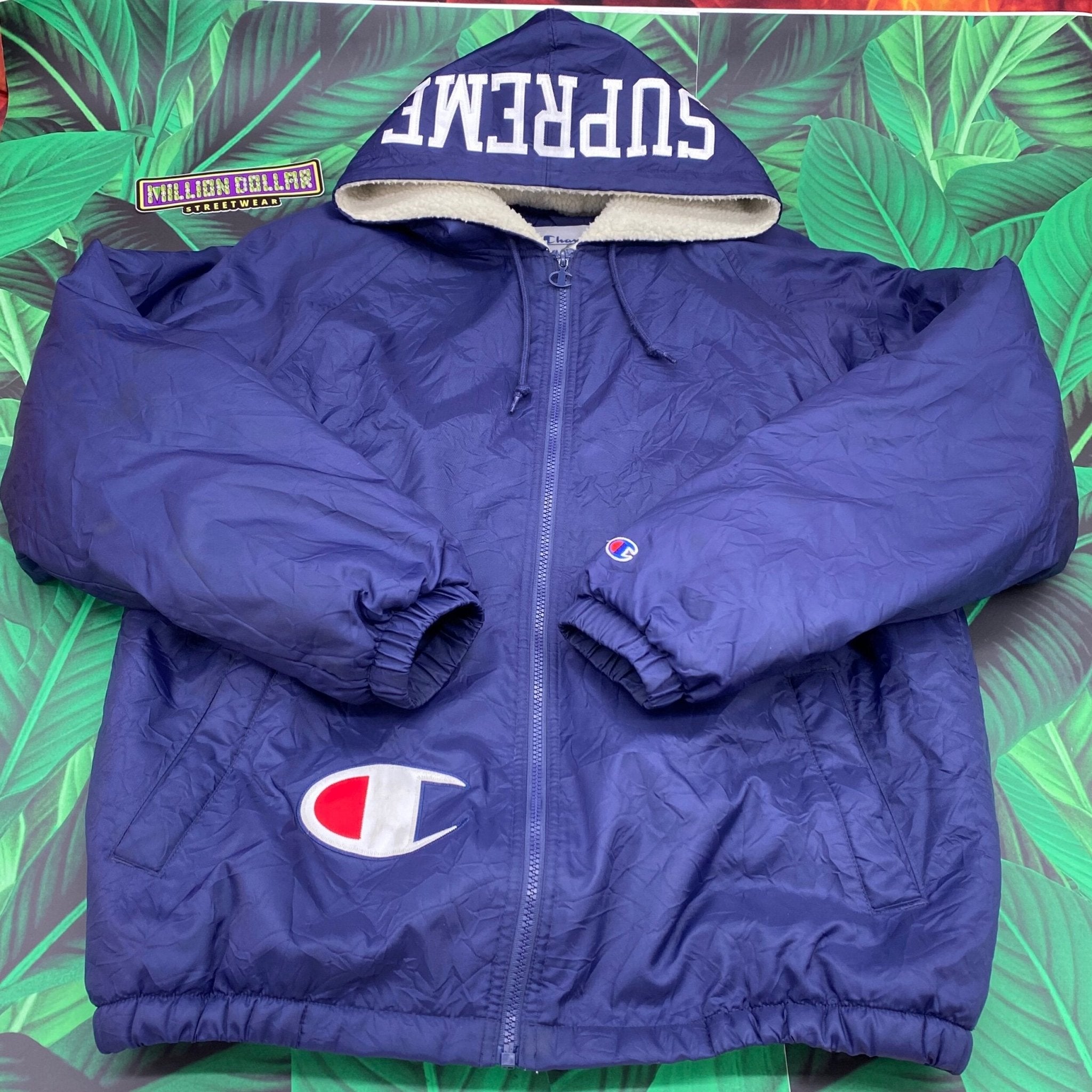 Supreme champion Sherpa hooded zip up jacket- L – Million Dollar