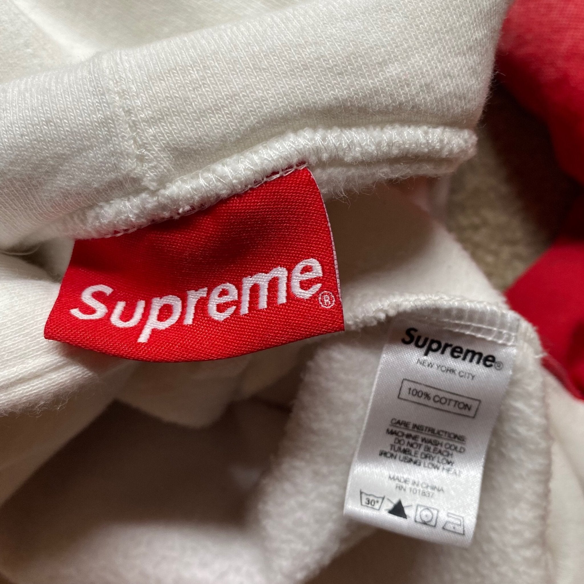 Supreme sweater made in hotsell korea xl