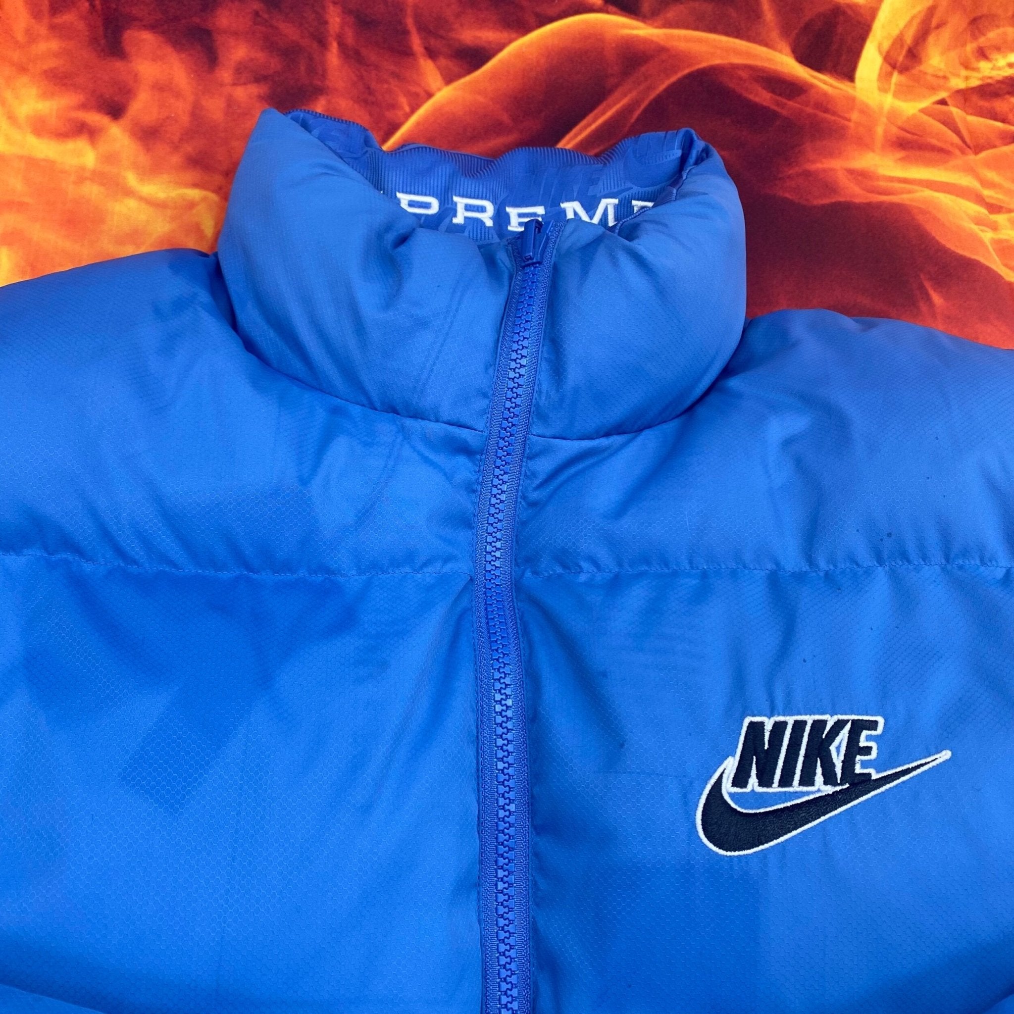 Supreme Nike reversible puffy jacket- S – Million Dollar Streetwear