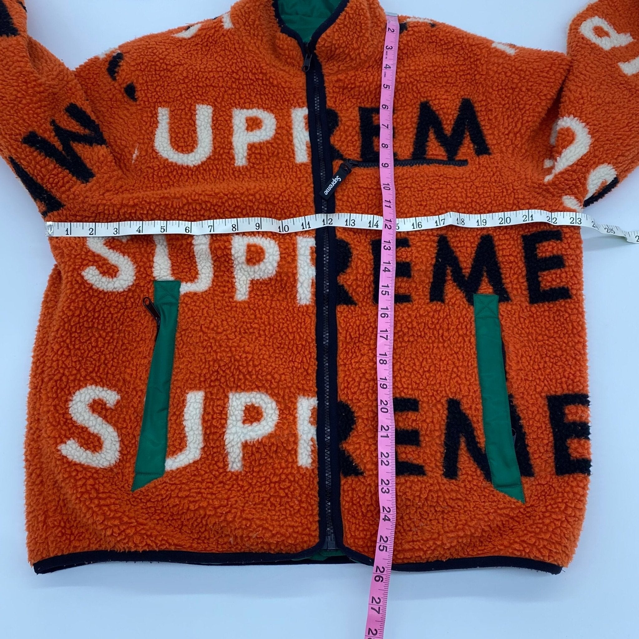 Supreme reversible logo fleece jacket- M – Million Dollar